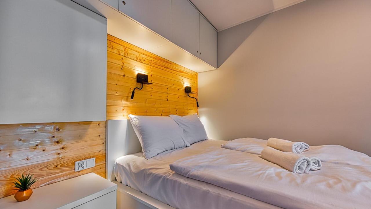 Apartament Pod Stogiem Izerskim - 5D Apartamenty Сверадув-Здруй Экстерьер фото